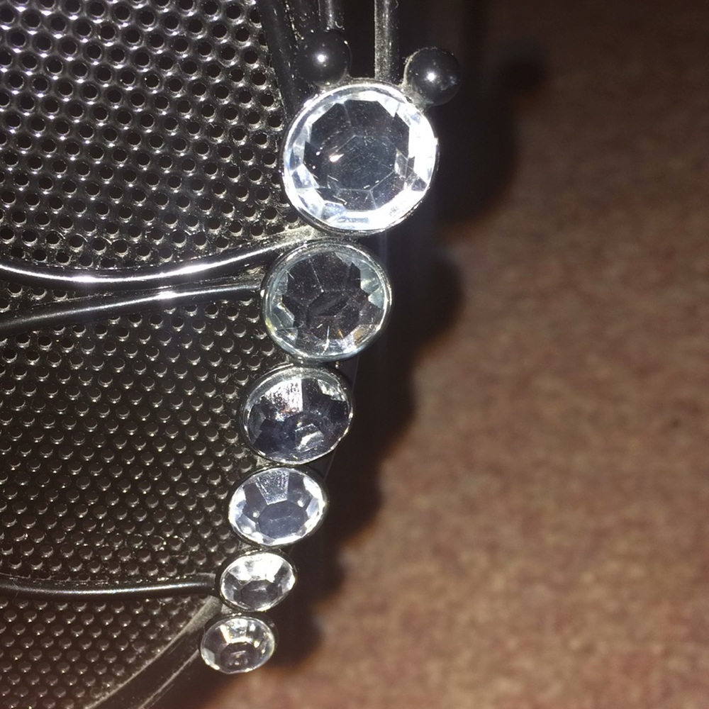 Earring holder - Picture 3 of 5